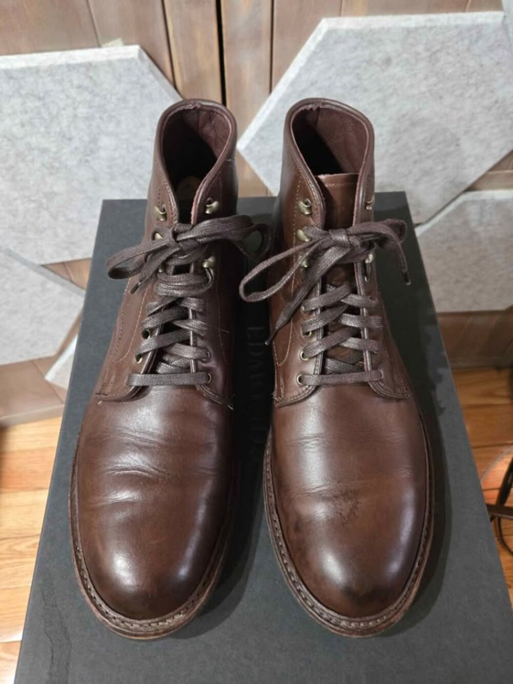 Allen Edmonds Higgins Mill Brown Size 10.5 With Original Box And Bag View 2